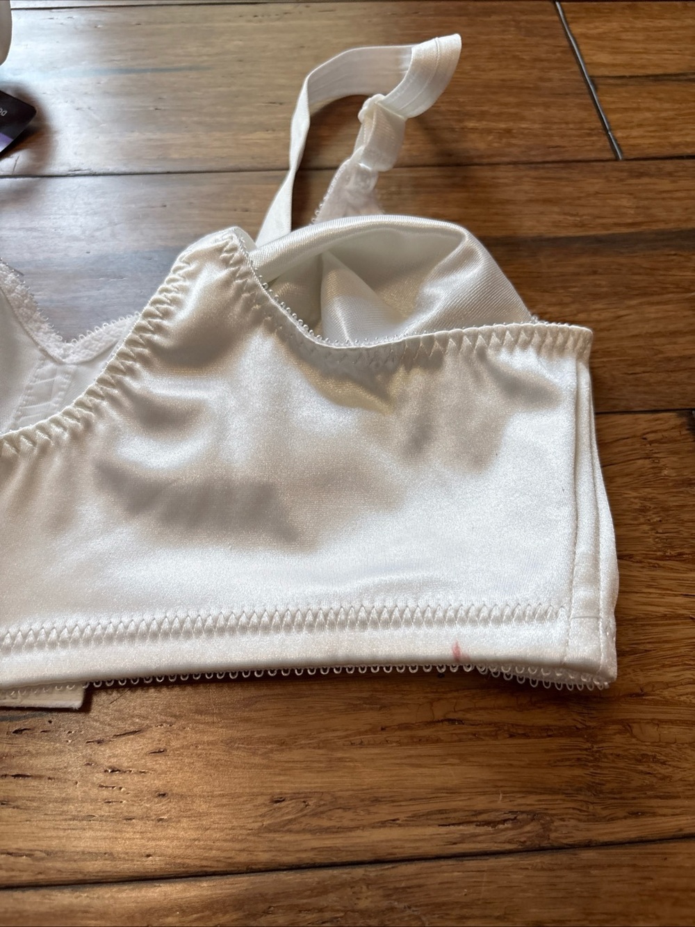 Bali Comfort-U Back Double Support Wireless 38D White NWT Style 3820 - Picture 5 of 6